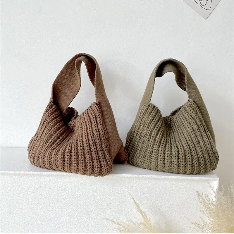 3Leaves Essential Crochet Handbag - Image 2
