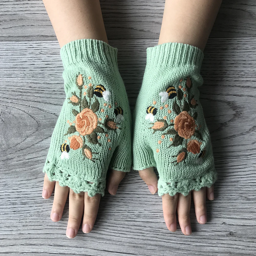 3Leaves Floral Fingerless Gloves - Image 4