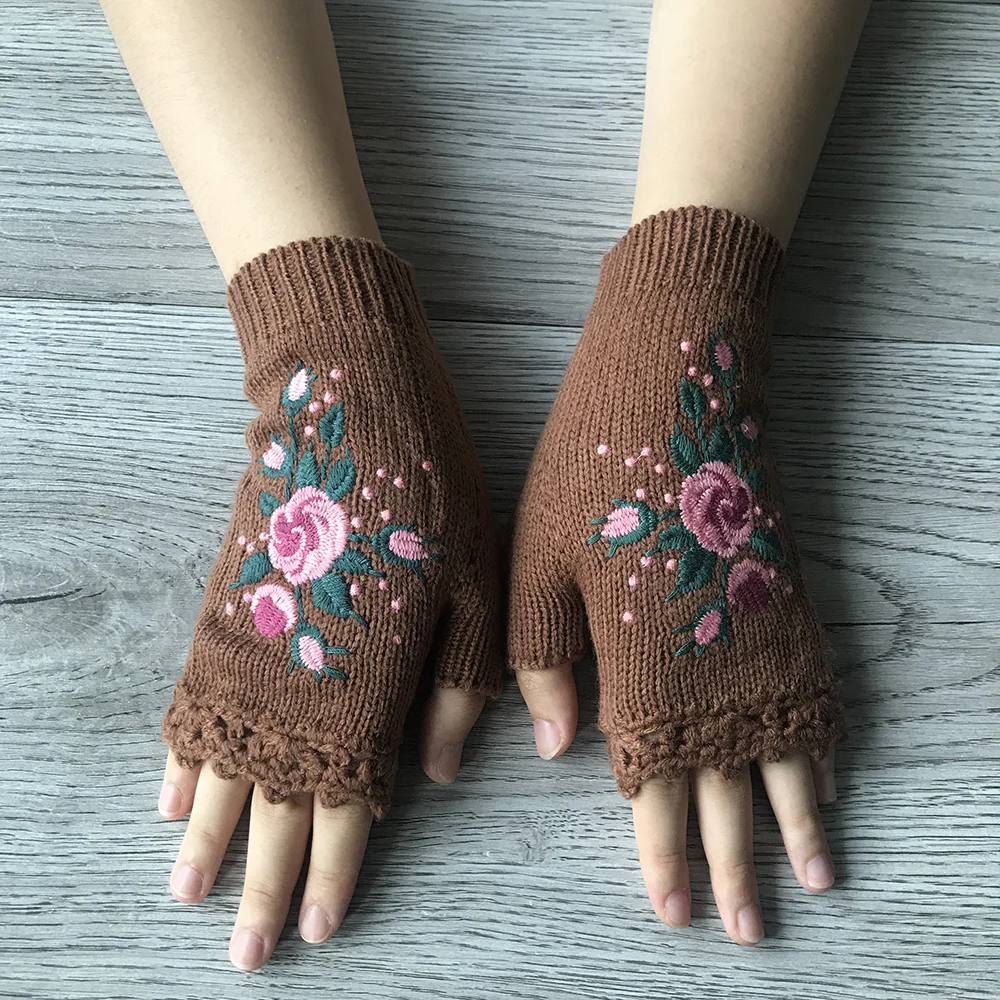 3Leaves Floral Fingerless Gloves - Image 6