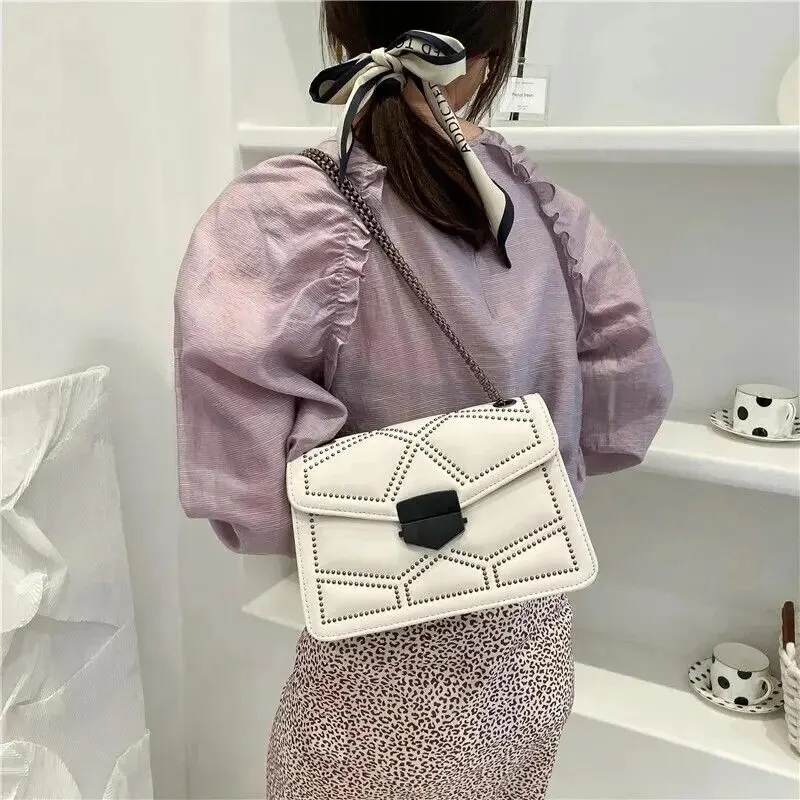 3Leaves Memoir Crossbody Bag - Image 7