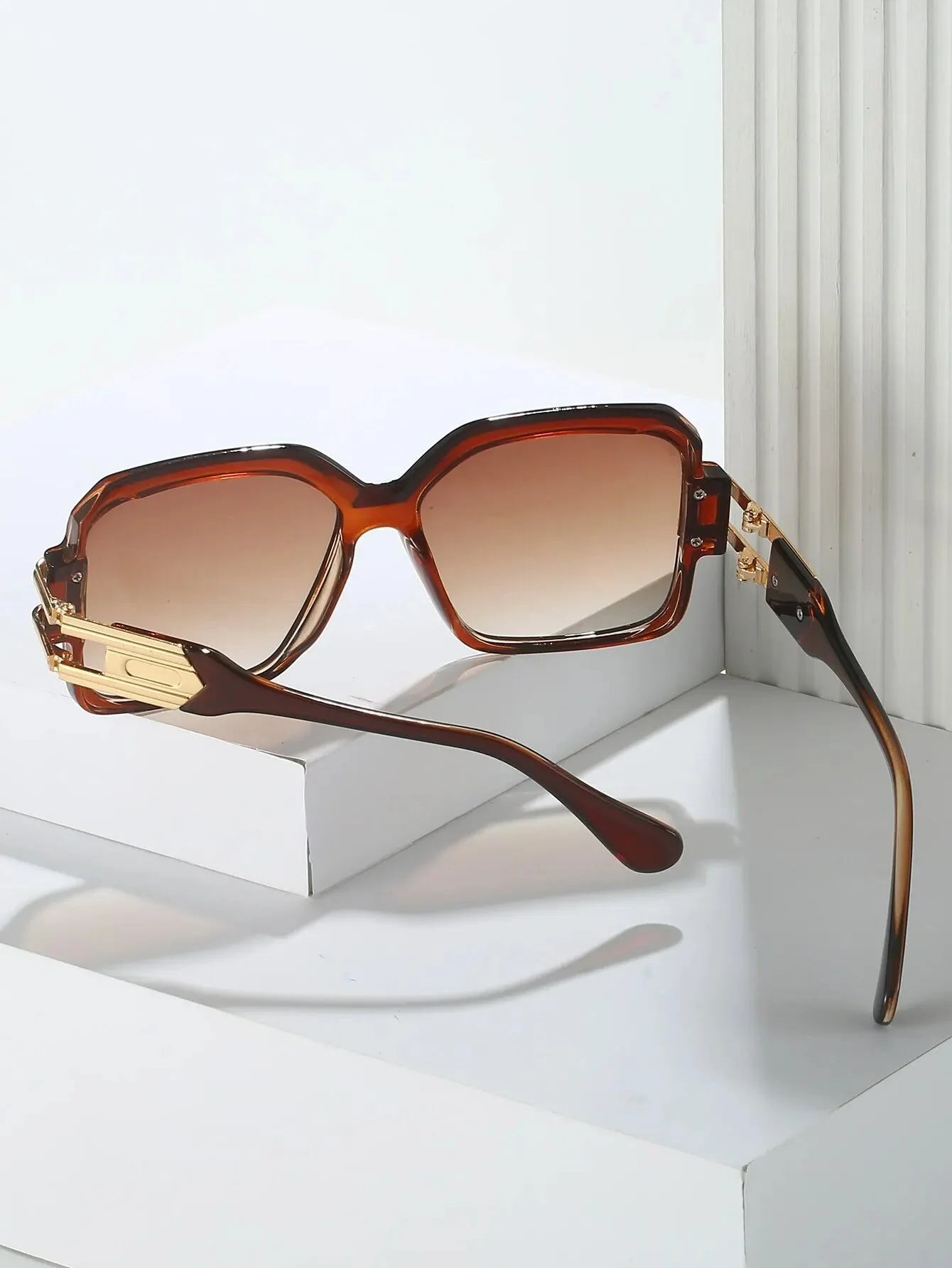 3Leaves Radiance Sunglasses - Image 10