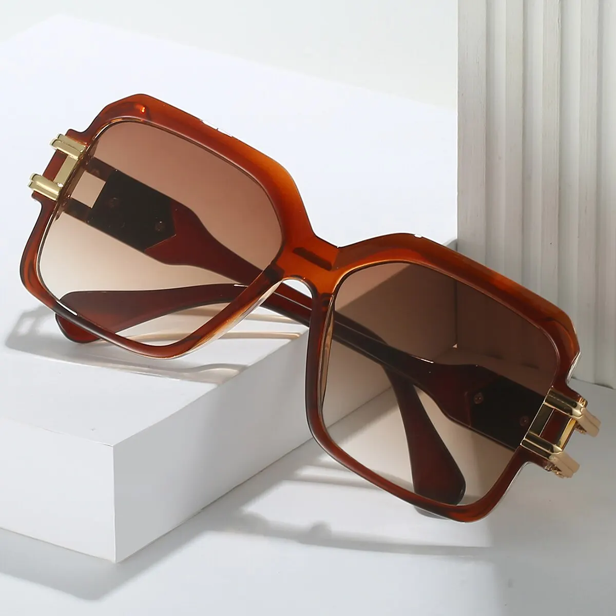 3Leaves Radiance Sunglasses - Image 9