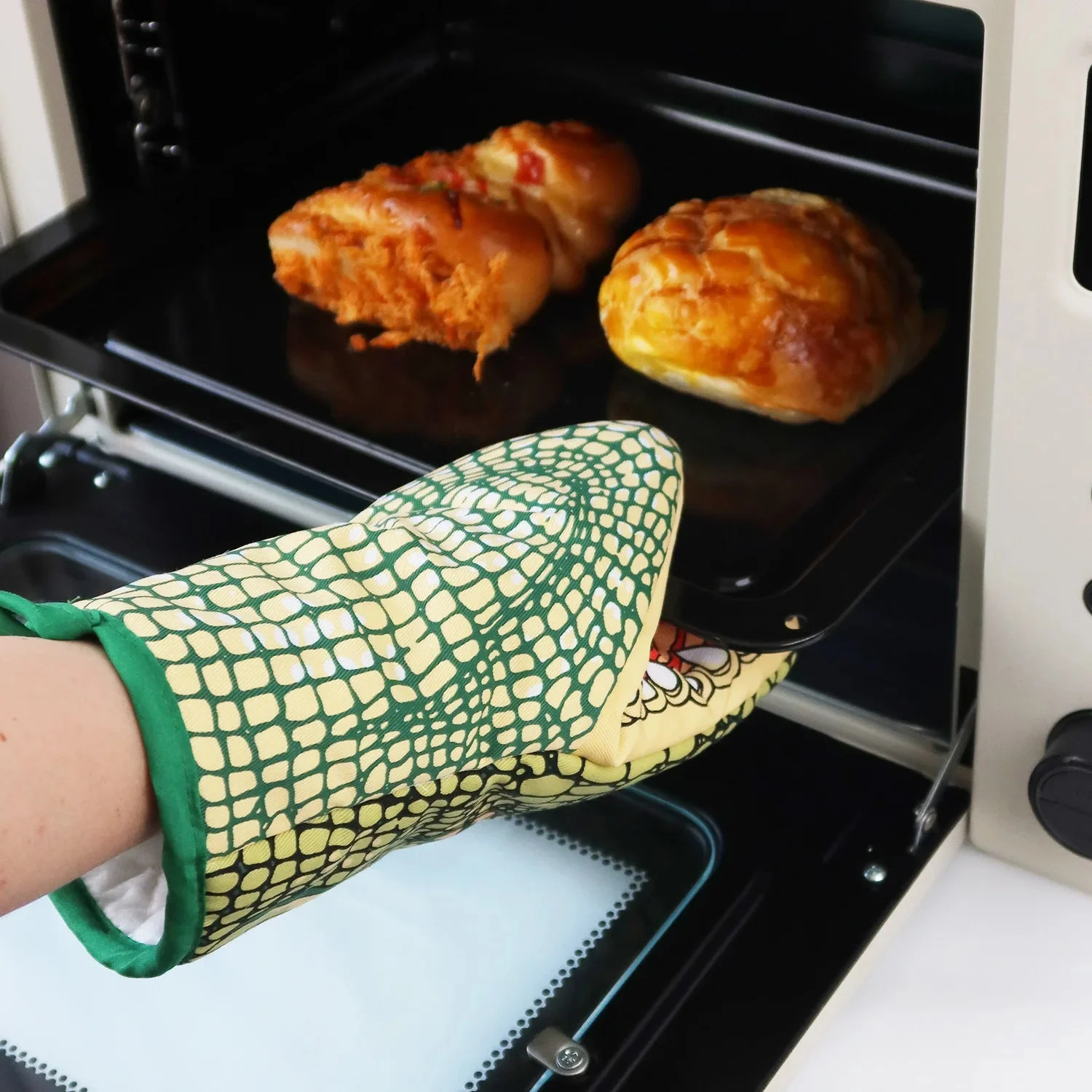 Croco Mitt - Image 3