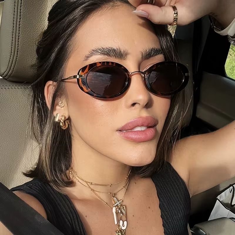 Elara Sunglasses - Image 2