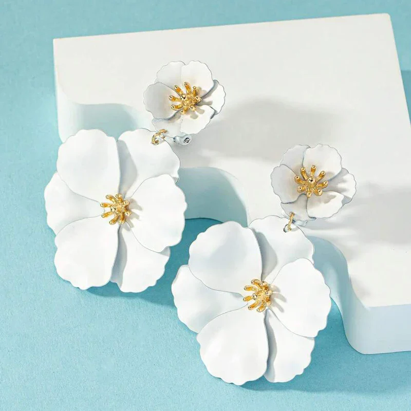 Fleura Cascade Earring Set - Image 6