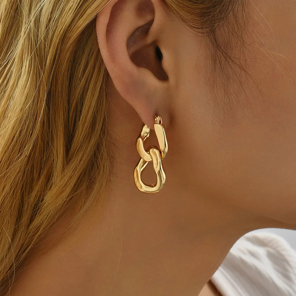 Gleura Link Earrings - Image 2