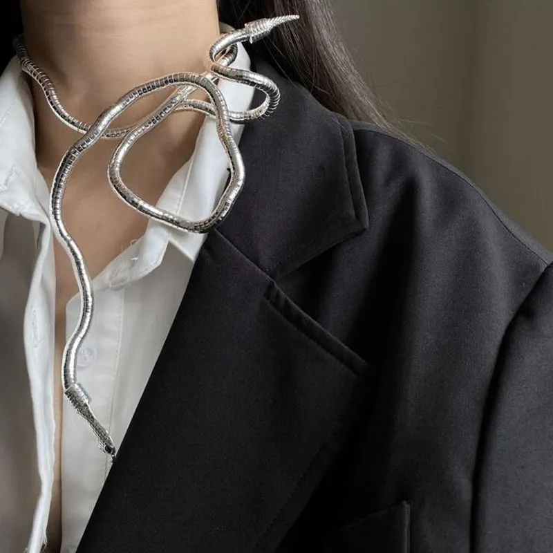 Halo Essence Serpent Necklace - Image 8