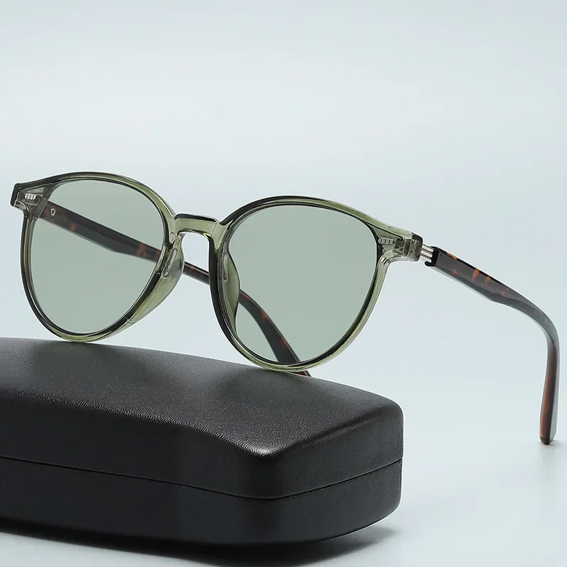 Heritage Vintage Oval Frame Sunglasses - Image 3