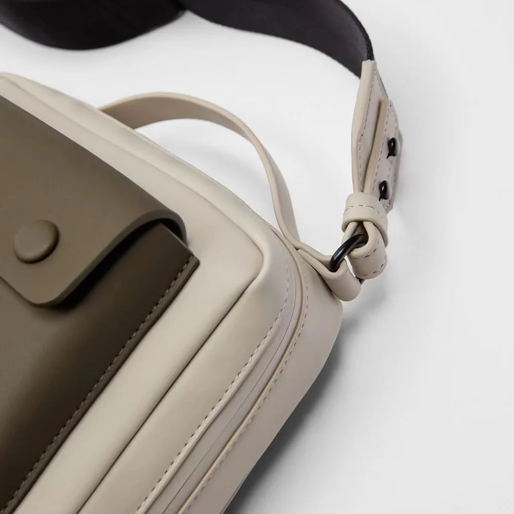 Journey Crossbody Bag Men - Image 6