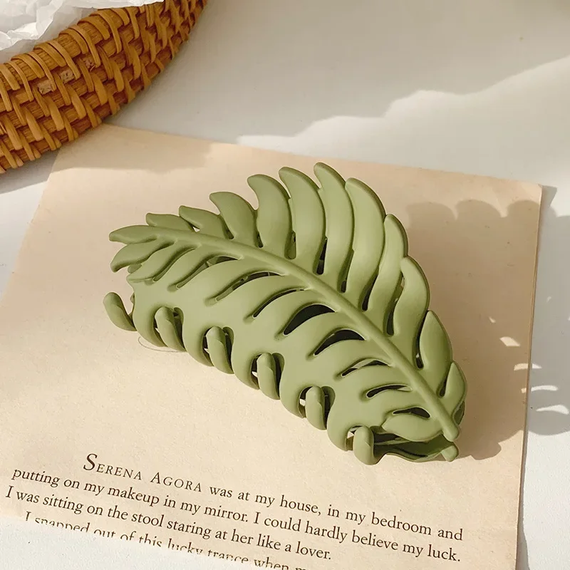 Leafy Hair Clip - Image 4