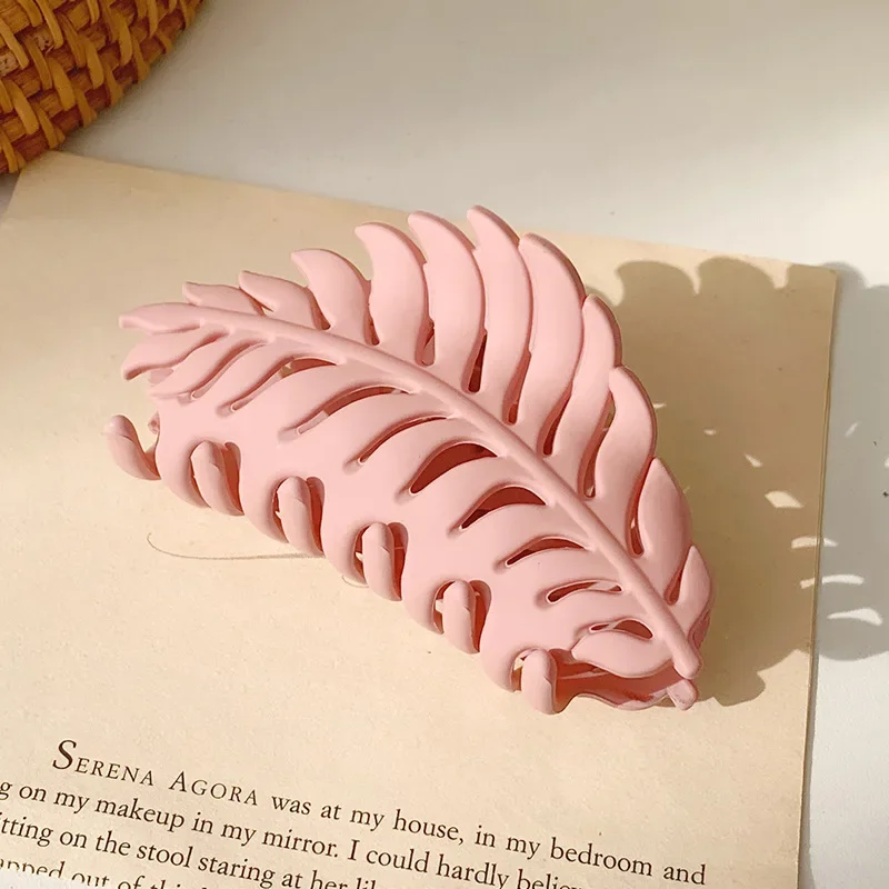 Leafy Hair Clip - Image 9