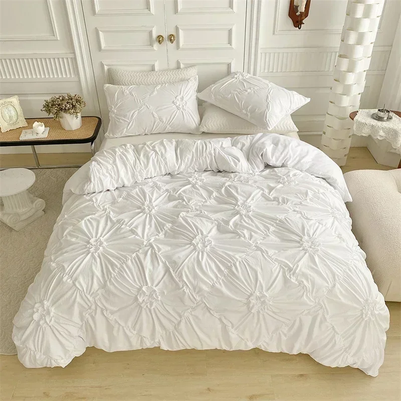 Pinch Pleat Bloom Duvet Cover Set - Image 3