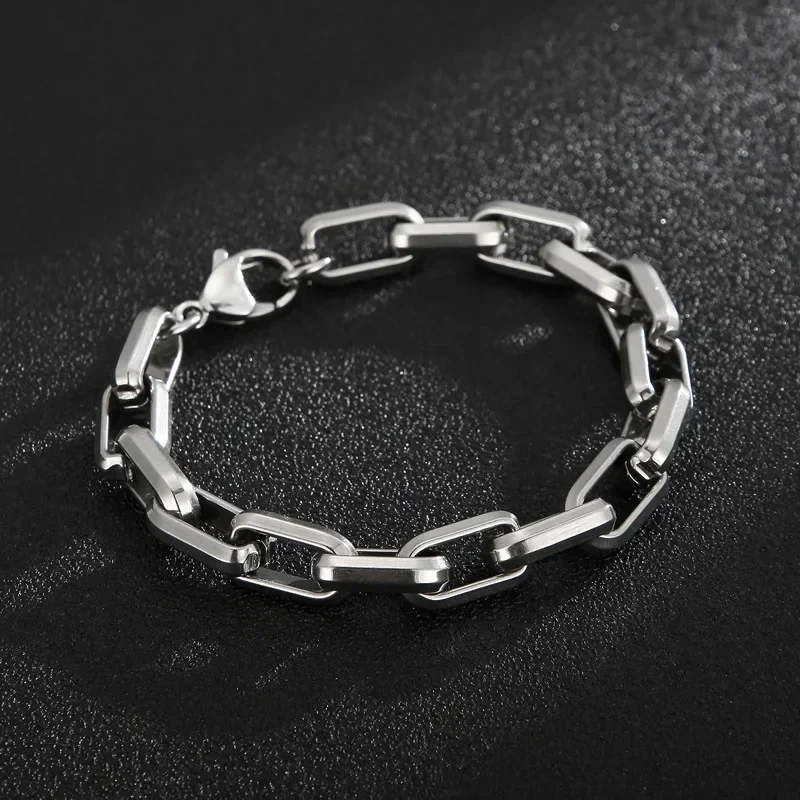 Titan Craft Axis Chain Bracelet - Image 2