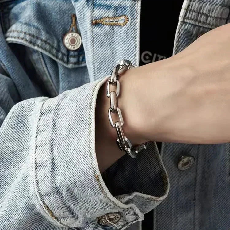 Titan Craft Axis Chain Bracelet - Image 3