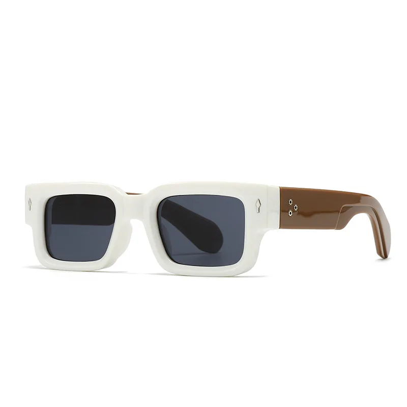 Vantage Square Frames - Image 3