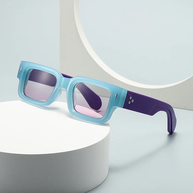 Vantage Square Frames - Image 7
