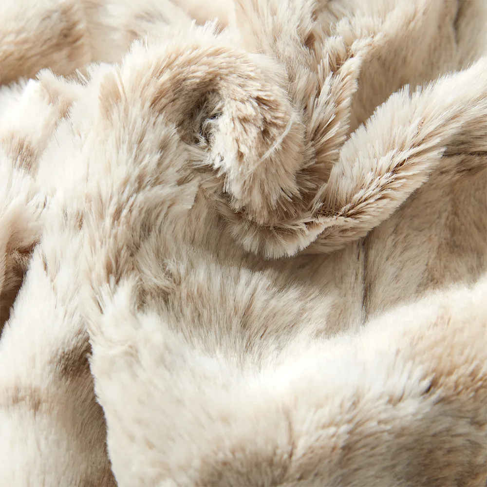 White Leopard Throw - Image 2